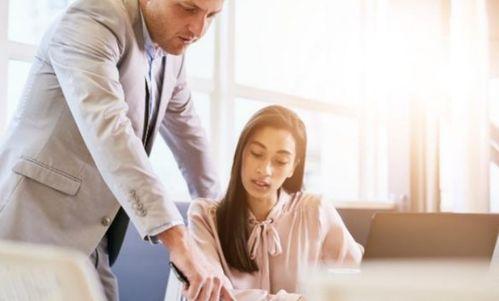 被开除后单身宝妈横扫职场